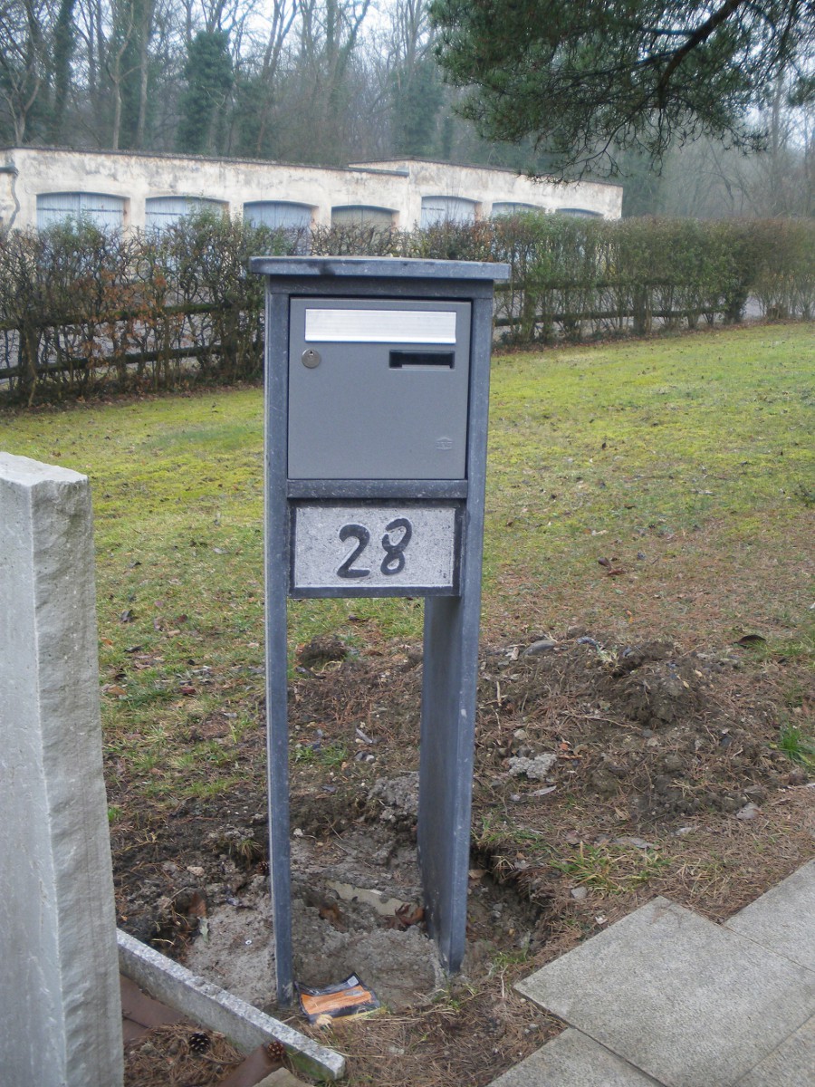 boite_aux_lettres__p_bleue_b__1_